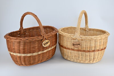 Geflochtener Einkaufskorb mit Querbügel