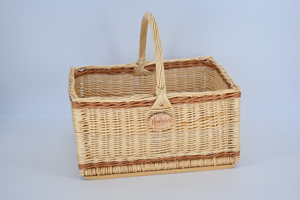 Offener Picknick Korb
