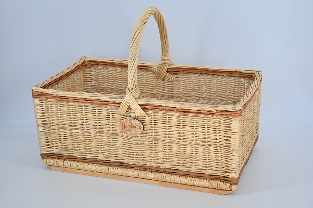 Offener Picknick Korb