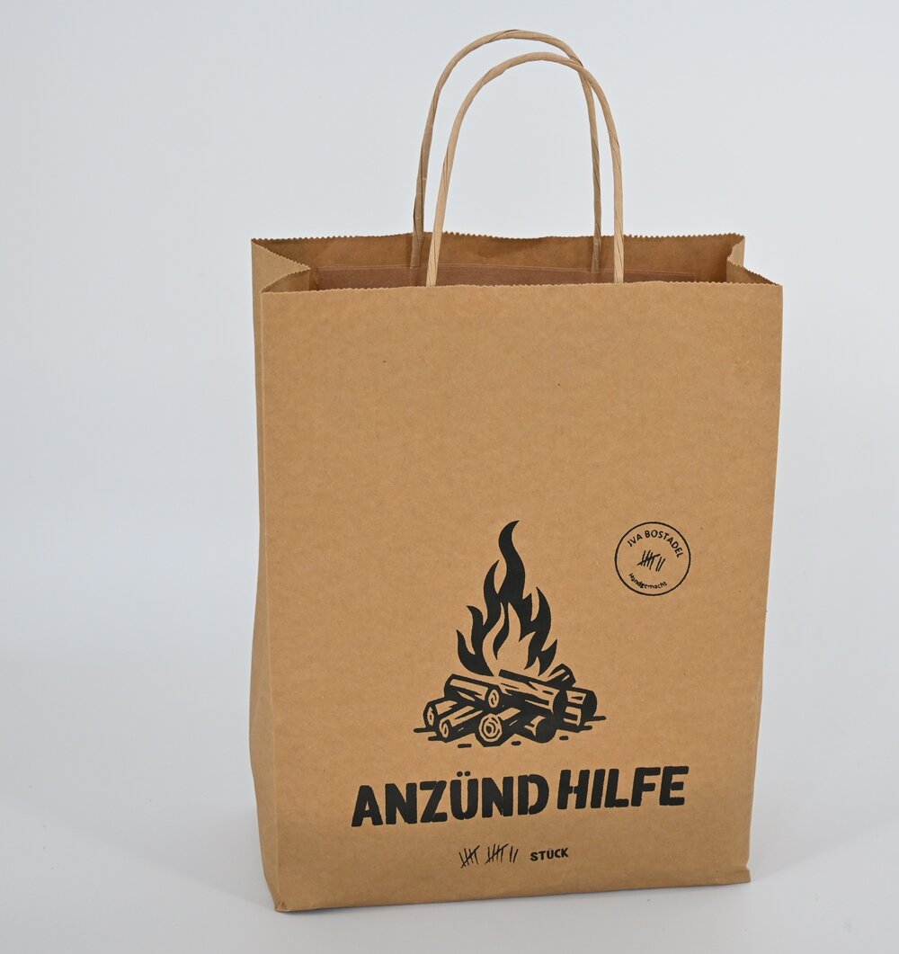 Anzündhilfe im Säcklein