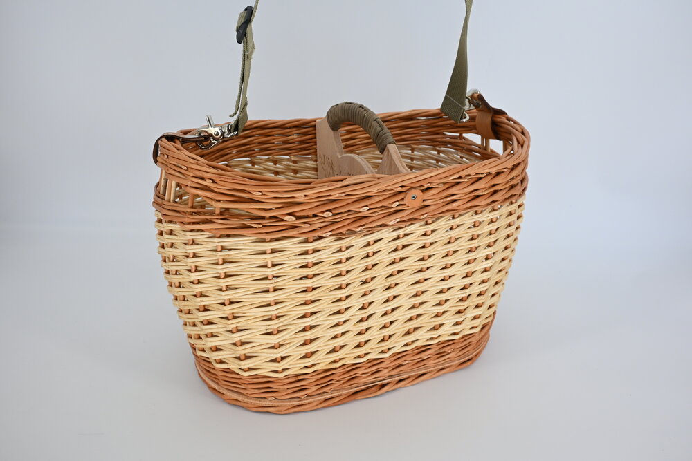 Pilzk&ouml;rbe mit gelochtem Holzboden