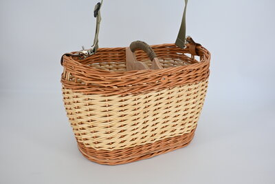 Pilzk&ouml;rbe mit gelochtem Holzboden