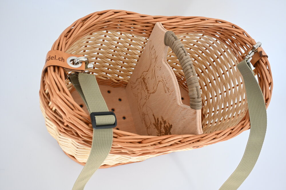 Pilzk&ouml;rbe mit gelochtem Holzboden