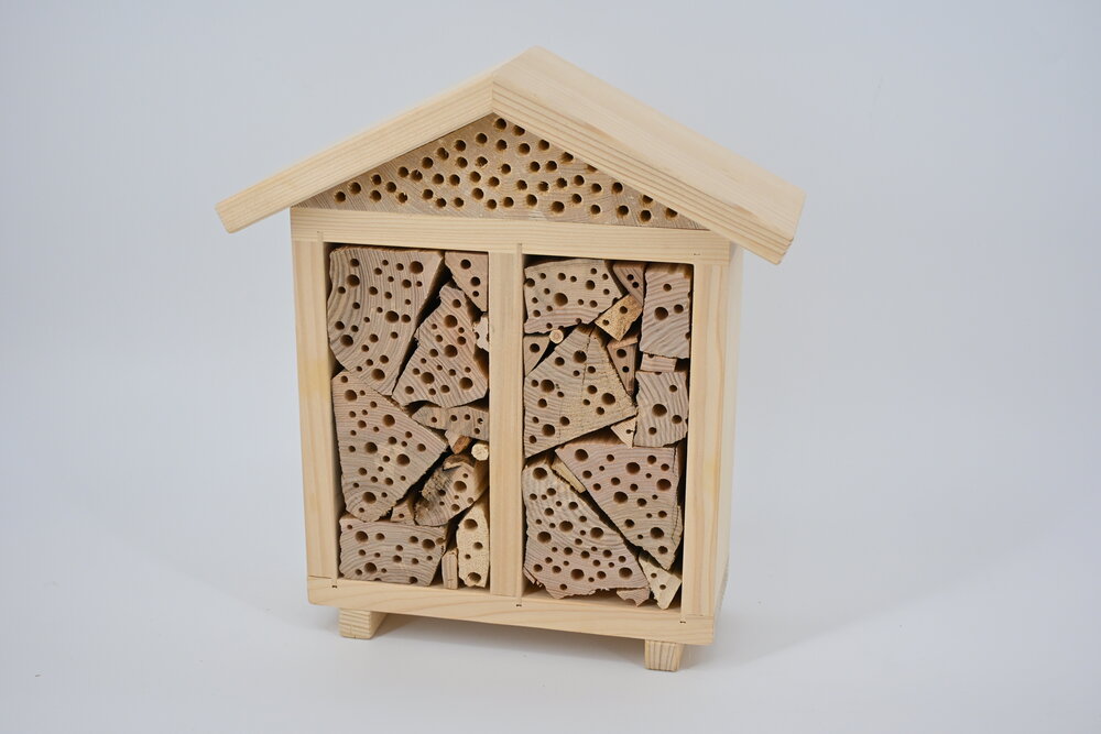 Insektenhotel &ndash; handgefertigt