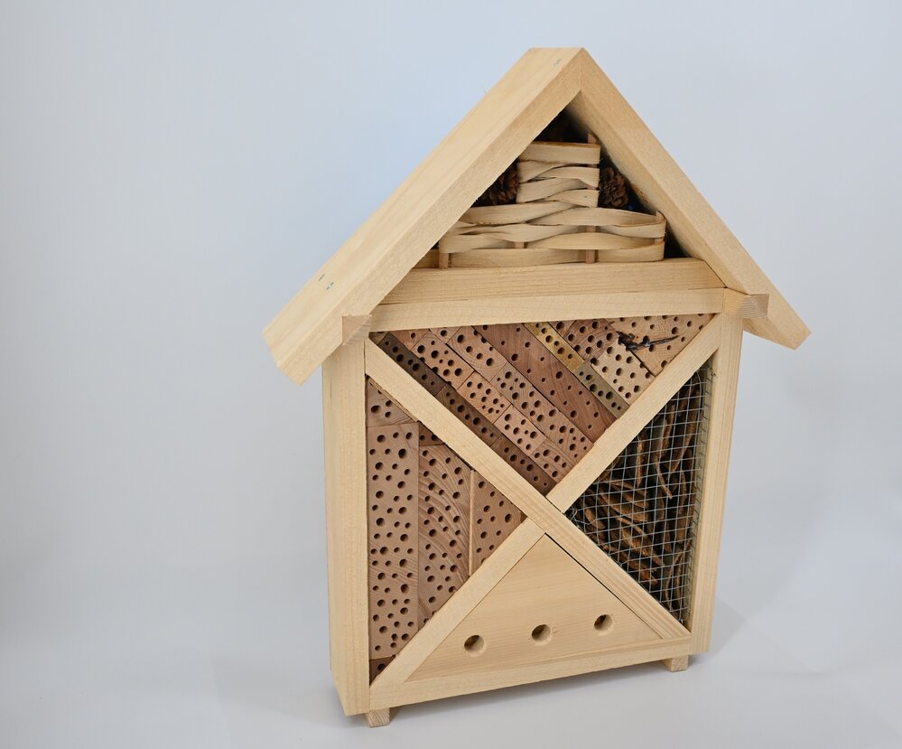 Insektenhotel &ndash; handgefertigt